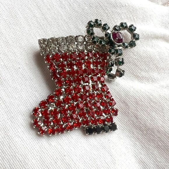 Lot of 2‎ Christmas Brooch Multicolor, Rhinestone, Christmas tree and boot. - Picture 6 of 12